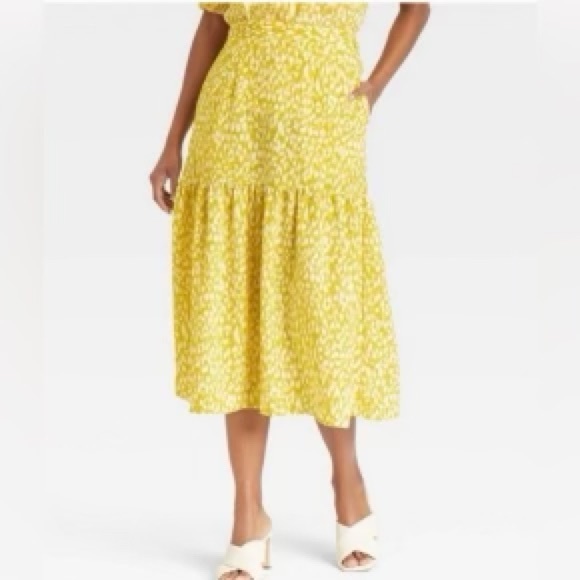 Who What Wear Yellow Citrus Leopard Print Tiered Midi Skirt - Picture 3 of 3